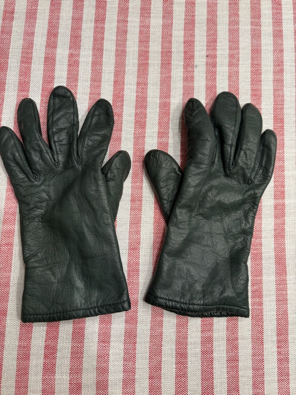 Classic Hunter Green Leather Men's Gloves